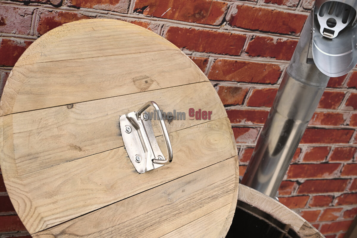 Regentonne_kastanie_klein_5f7bEbihMI5QBj Grasp