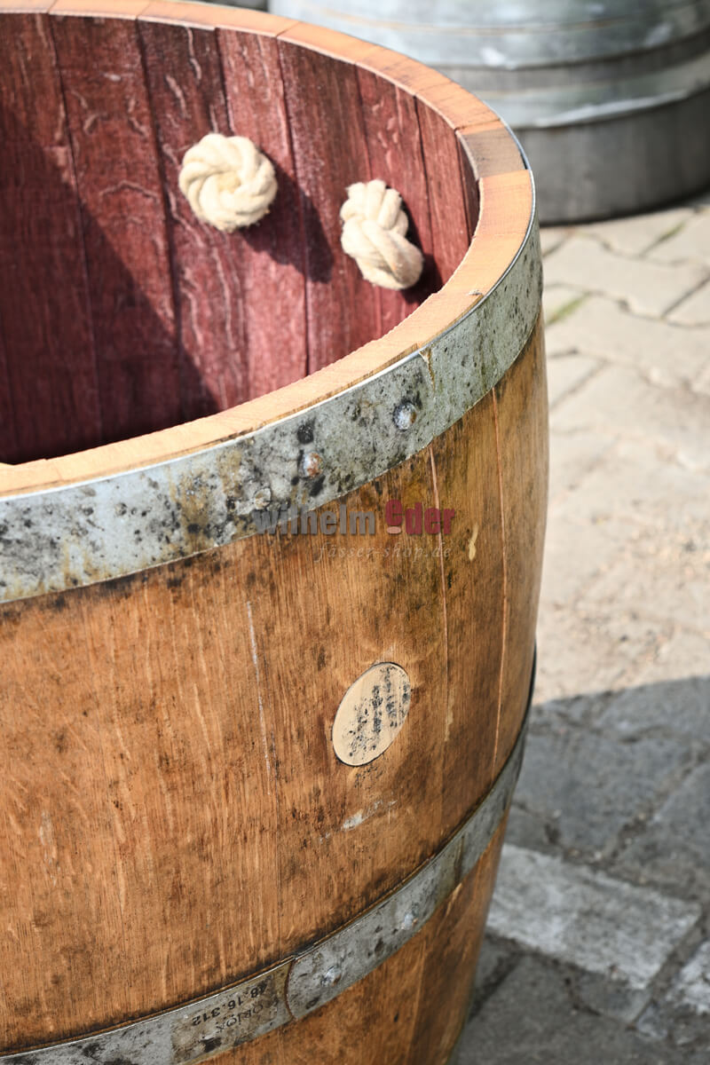 blumenkuebel_weinrebe_weinfass_6
