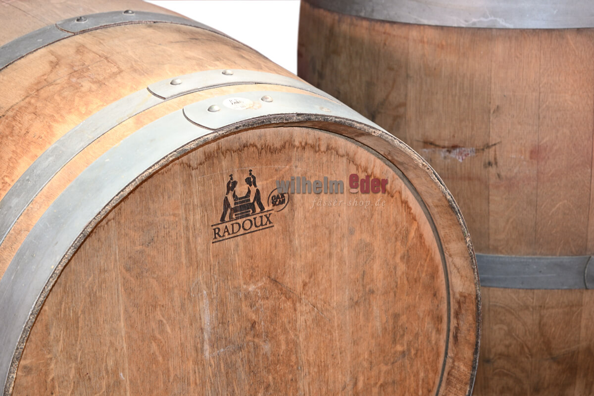 muscatel_moscatel_225l_fass_25H8X8EYyGwGWK