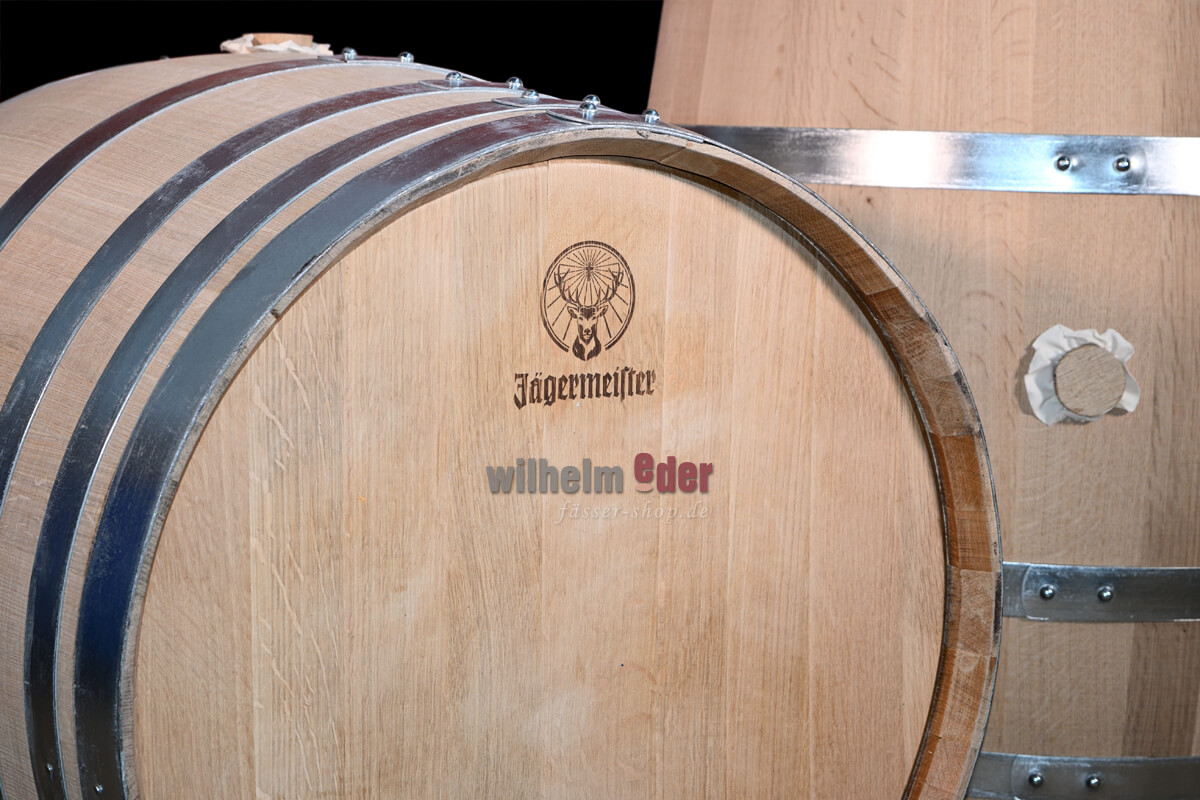 kraeuterlikoerfass_300l_jaegermeister_2