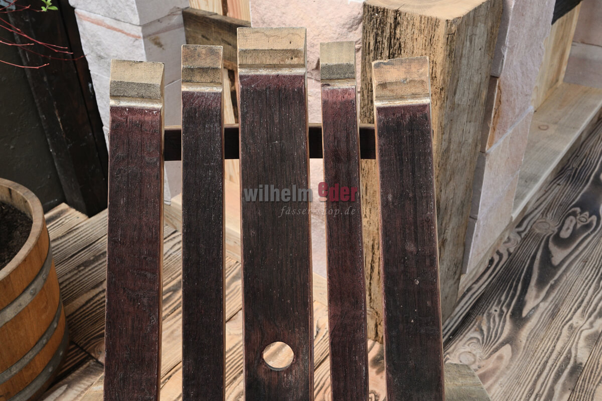 Sitzgruppe_mit_tisch_stuhl_bank_grill_lounge_stuhl_4
