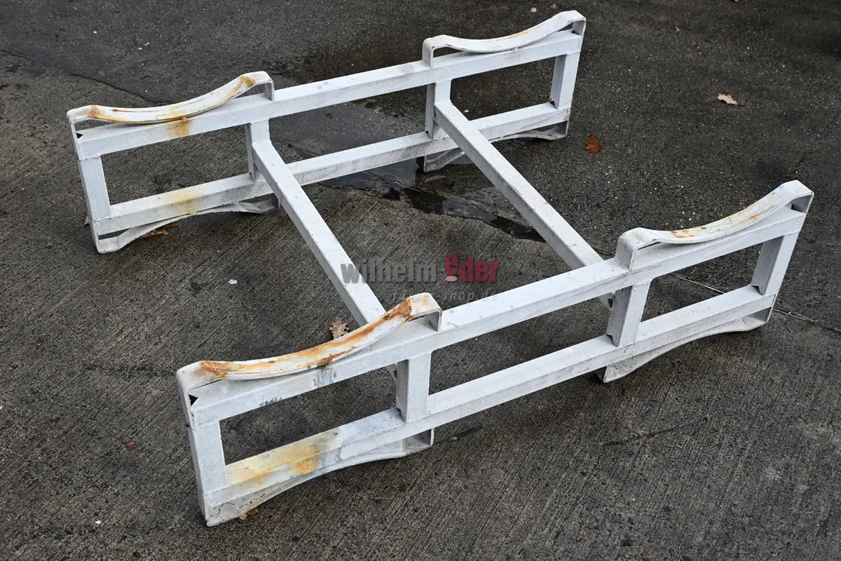 Combination barrel rack for 2 barrels 300 l – hot-dip galvanized, used